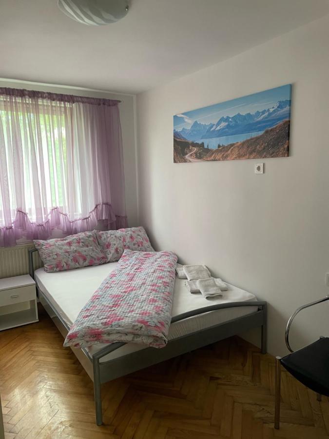 Slatka Sobica Za Dvoje Sa Upotrebom Zajednicke Kuhinje I Kupaonice Zagreb Exterior photo